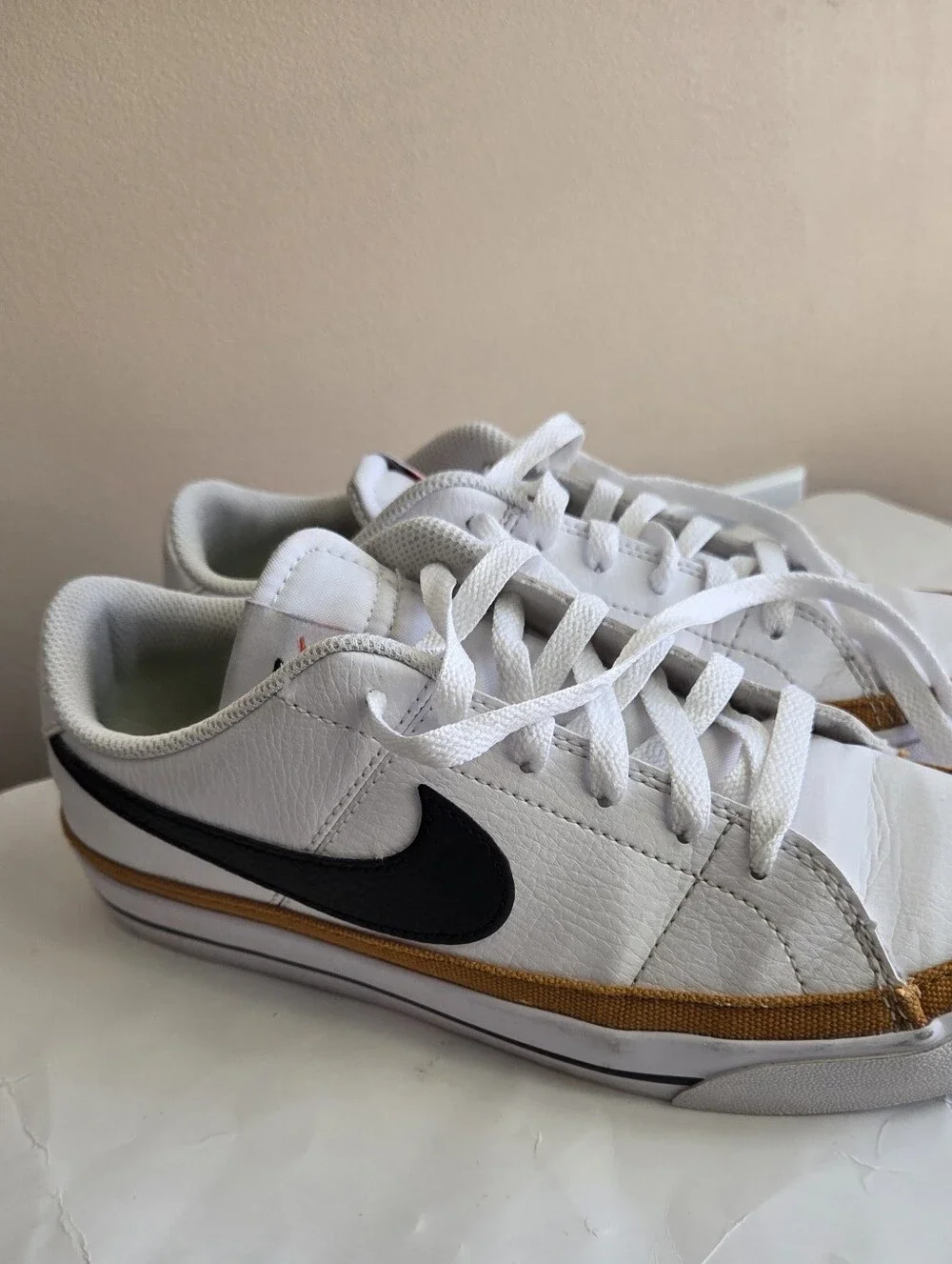 Nike White Court Legacy  Sneakers with Mustard Trim. W7.5 - Picture 3 of 6